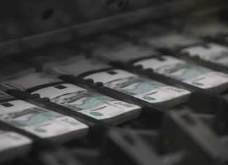 Fitch ухудшило прогноз по падению ВВП РФ в 2020 году до 5% с 3,3%