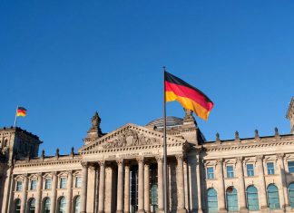 Германия введет киберсанкции после атаки российского хакера на бундестаг в 2015 году