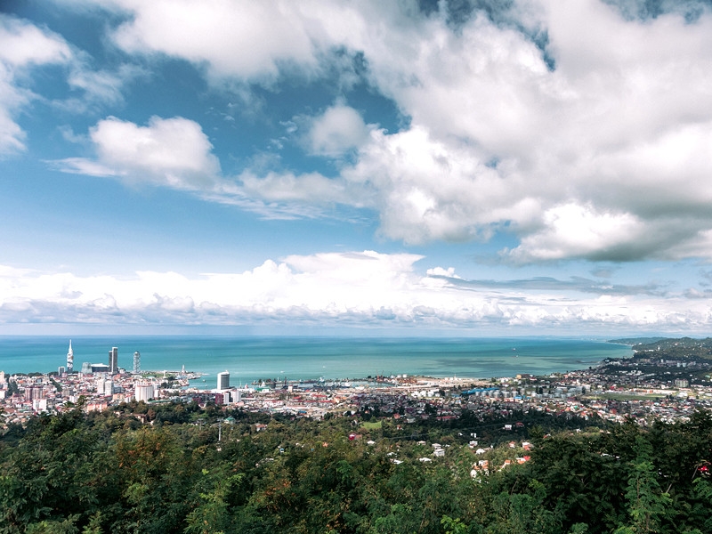 Грузия готовит "зеленые зоны" для приема в июле зарубежных туристов, в том числе россиян