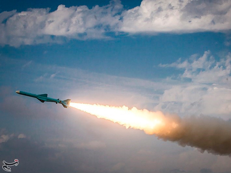 Иранский фрегат Jamaran во время учений потопил ракетой Noor дружественный катер: данные о жертвах разнятся