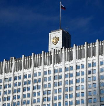 Кабмин выделил на субсидии аэропортам почти 11 млрд рублей