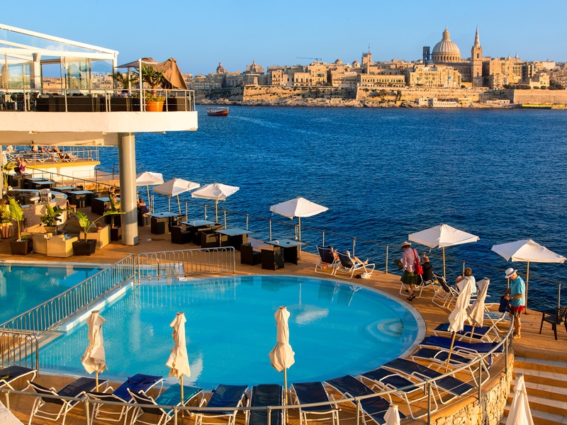 Мальта готовит восстановление туристической индустрии путем введения "безопасных коридоров" с другими странами