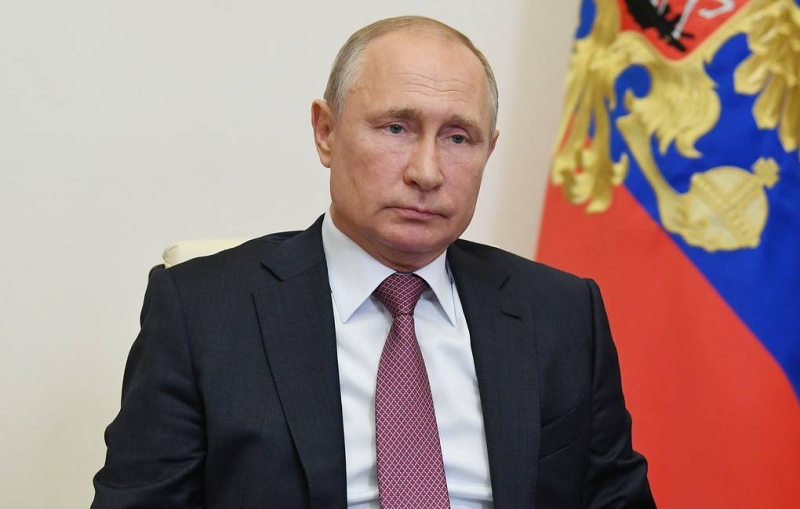 Путин поручил к 1 июня списать налоги за II квартал для малого бизнеса и НКО

