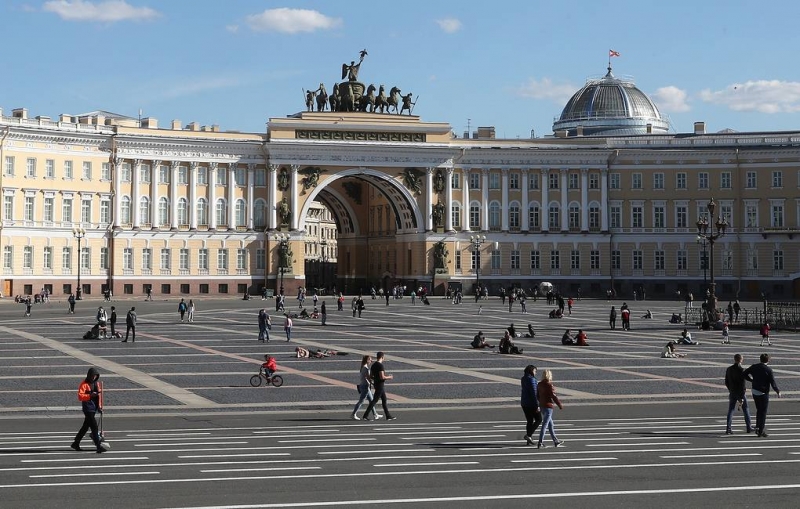 Режим ограничений из-за пандемии в Петербурге начнут смягчать с 1 июня по 14 июня