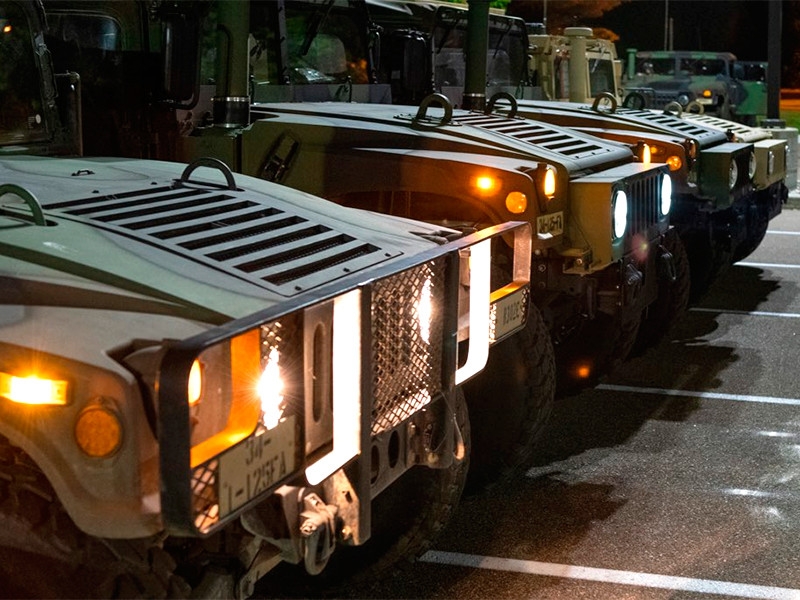 Ряд штатов США ввели комендантский час из-за протестов, вызванных гибелью афроамериканца при задержании