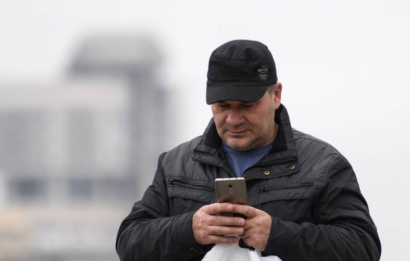 Россияне смогут бесплатно переводить до 100 тыс. рублей в месяц по номеру телефона