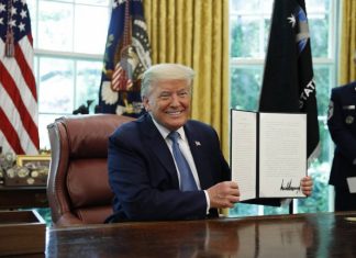 Трамп анонсировал создание «супер-пупер-ракеты»