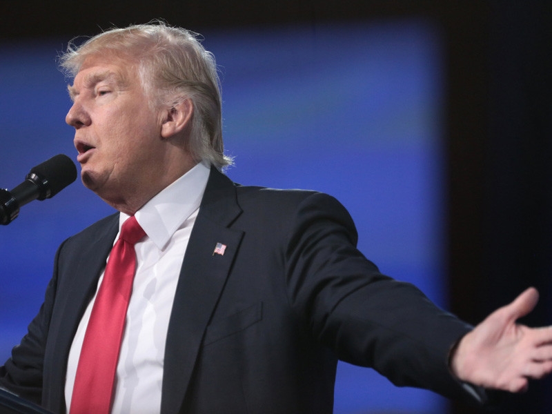 Трамп призвал отнять у СМИ Пулитцеровские премии за "антироссийские" статьи и назвал журналистов жуликами