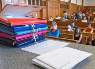 Творческие вузы смогут в 2020 году провести вступительные экзамены очно