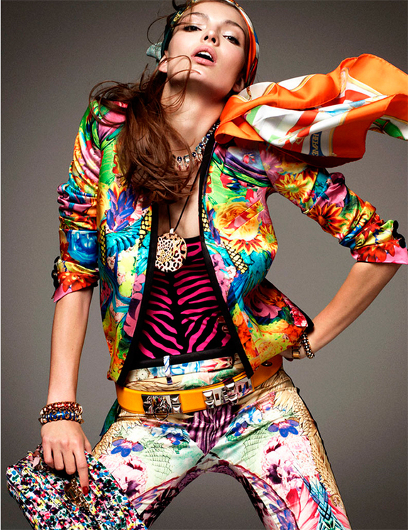 Где большое количество ярких нарядных интересных тканей