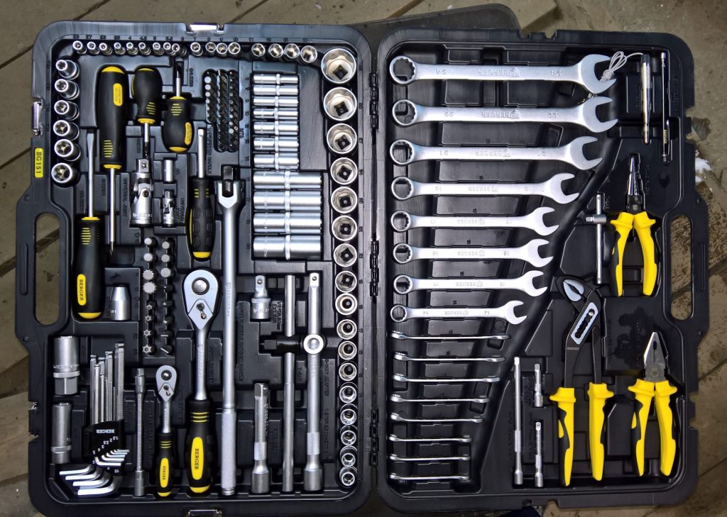 ИНСТРУМЕНТЫ ДЛЯ АВТОРЕМОНТА