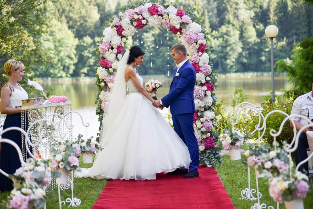 С чего начать организацию свадьбы