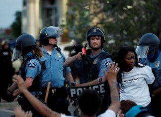 AP: в США в ходе протестов задержаны уже около 4,1 тыс. человек