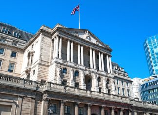 Банк Англии и Англиканская церковь извинились за работорговлю в своем прошлом