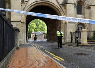 Британская полиция признала нападение в Рединге терактом