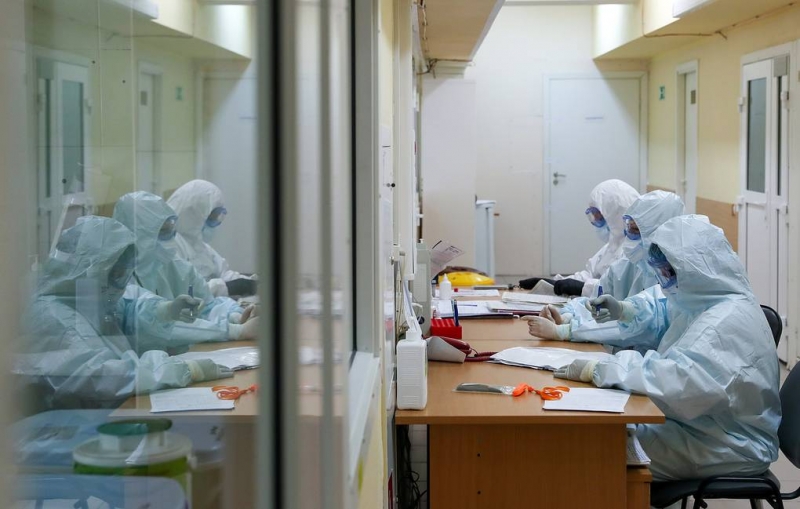 Число выздоровевших от COVID-19 в России за неделю впервые превысило число заразившихся