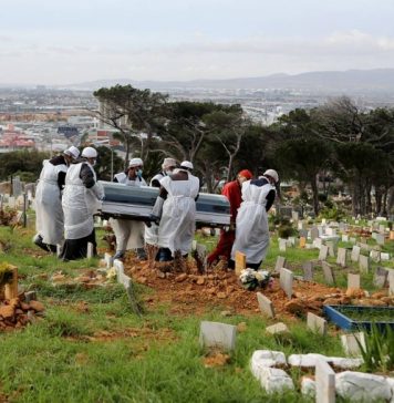 Число жертв коронавируса в мире превысило 400 тыс.