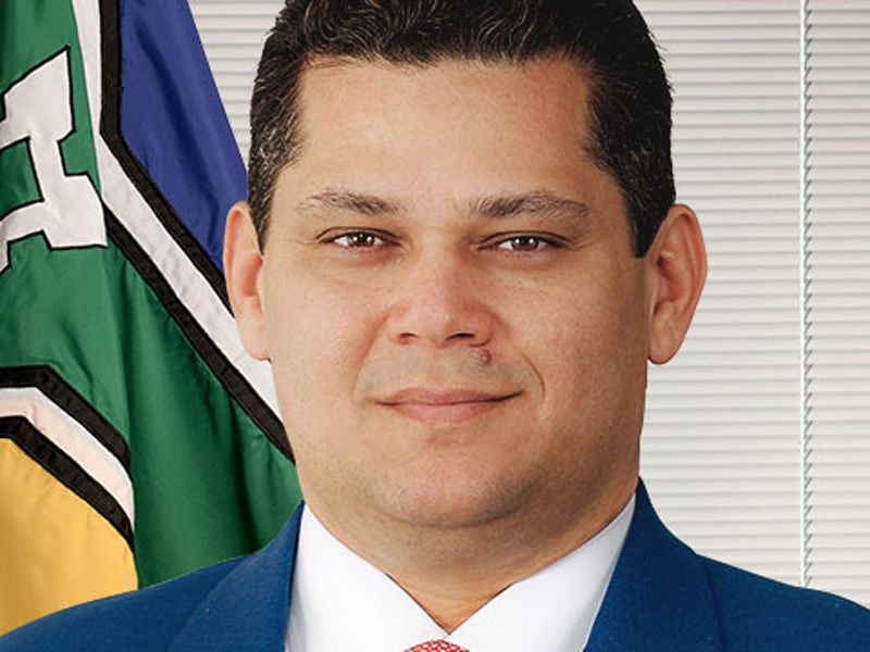 Члены бразильского парламента обвинили Минздрав страны в манипуляции коронавирусной статистикой