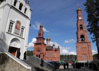 Екатеринбургская епархия проверяет обстоятельства нападения на группу Собчак в монастыре