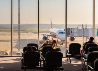 ЕС после открытия границ сохранит запрет на въезд для жителей России, Бразилии и США