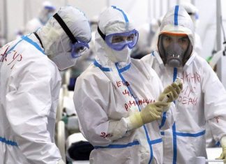 «Известия»: почти половина россиян стали больше уважать медиков за время пандемии