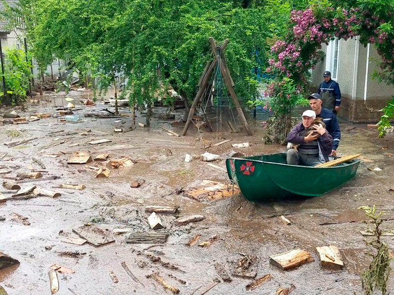 К сильнейшим наводнениям на Украине привели климатические изменения (ФОТО, ВИДЕО)