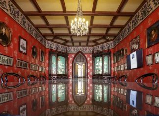 Кинотеатры и музеи в России откроются в середине июля