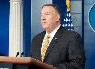 Майк Помпео обвинил Джона Болтона во лжи и предательстве в связи с публикацией его мемуаров