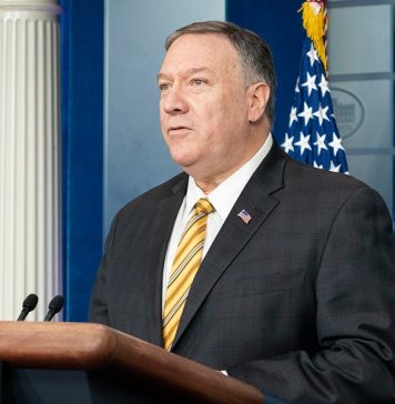 Майк Помпео обвинил Джона Болтона во лжи и предательстве в связи с публикацией его мемуаров