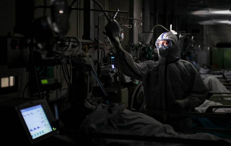 Минздрав одобрил российский препарат от COVID-19 "Арепливир"