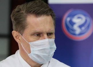 Мурашко заявил, что масочный режим в России должен сохраняться