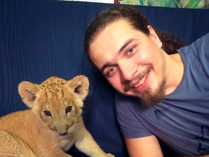 На Шри-Ланке суд арестовал двух россиян за сбор мертвых жуков