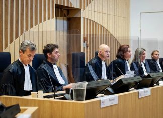 Обвинение на процессе в Нидерландах отвергло версию о причастности украинских военных к гибели рейса MH-17