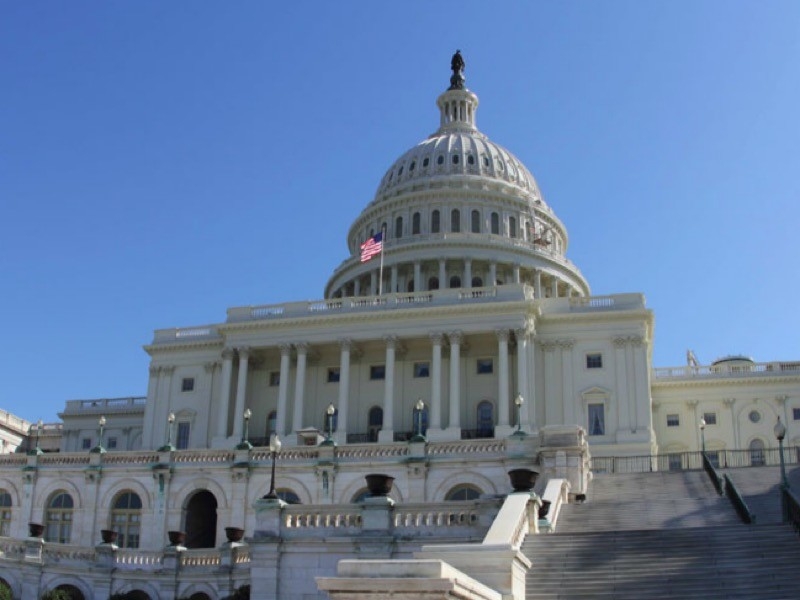 Палата представителей Конгресса США одобрила законопроект о реформе полиции, разработанный после смерти Джорджа Флойда