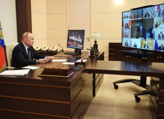Путин дал поручения по поддержке IT-отрасли