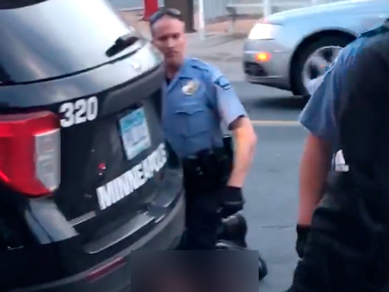 Рекордные 11 млн человек подписали петицию с требованием наказать виновных в смерти афроамериканца Джорджа Флойда