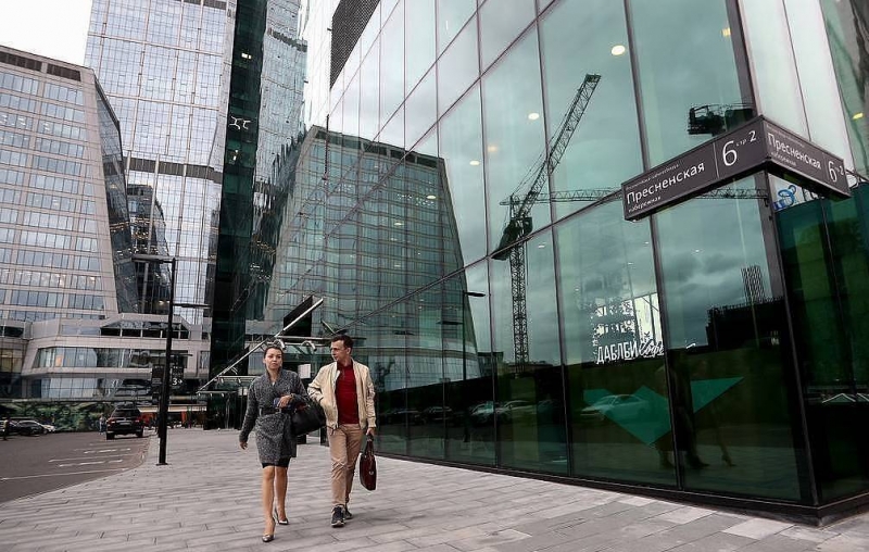 Россиян ждет сокращенная рабочая неделя