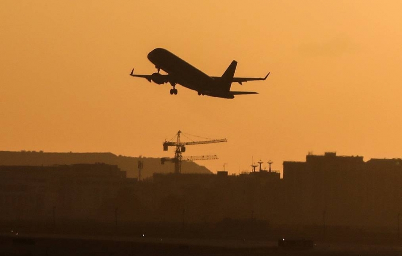 Самолет "Почты России" совершил экстренную посадку в аэропорту Жуковского