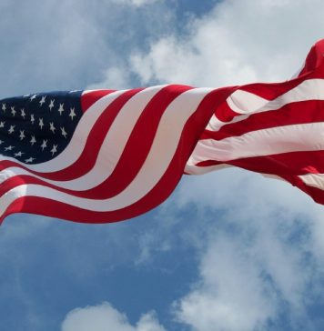 AP: власти США решили закрыть консульство страны в Ухане