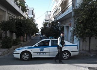 Двух российских моряков приговорили в Греции к 253 годам колонии за перевозку нелегалов