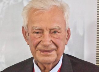 Экс-директора «Ростсельмаша» ранили, а его сестру убили