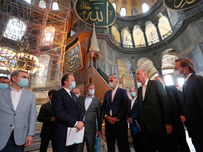 Эрдоган лично проверил подготовительные работы в мечети Айя-София
