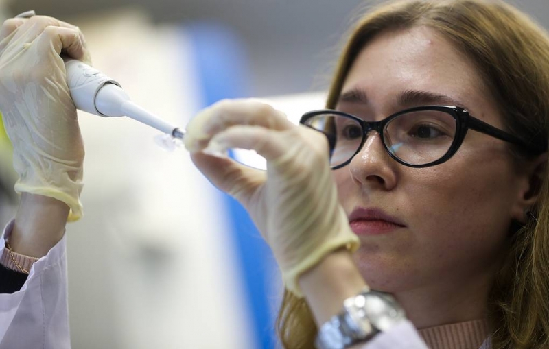 FT: в США назвали возможную стоимость вакцины от коронавируса