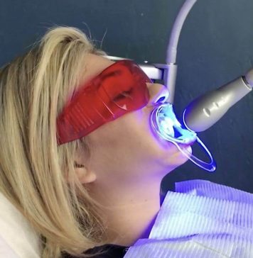 Отбеливание зубов лазером