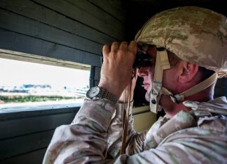 Комплексы ПВО сбили два беспилотника боевиков около российской базы Хмеймим