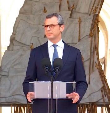 Объявлен состав нового правительства Франции