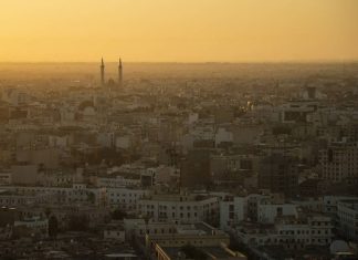 Парламент на востоке Ливии разрешил Египту вмешаться в конфликт в стране