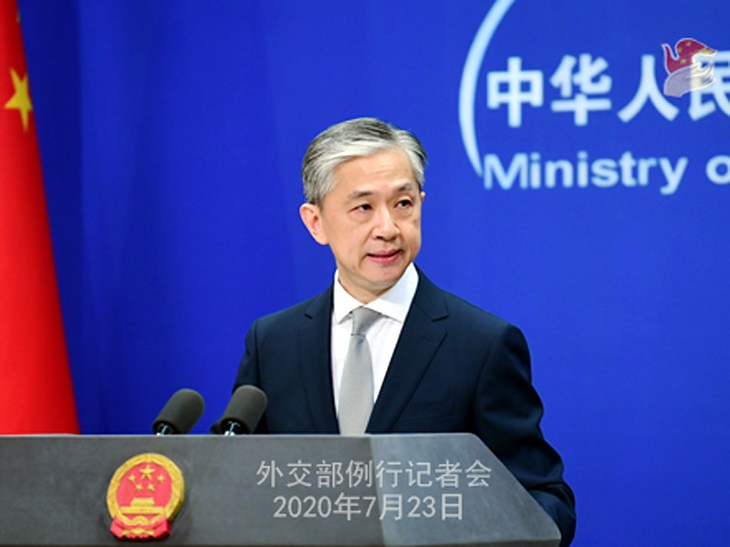 Пекин пригрозил не признавать британские паспорта жителей Гонконга  действительными документами для выезда из Китая