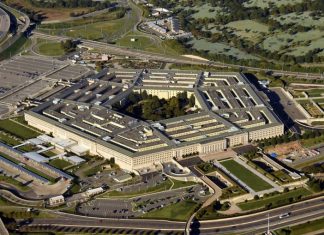 Пентагон не комментирует дело военного, обвиняемого в передаче секретных данных россиянину
