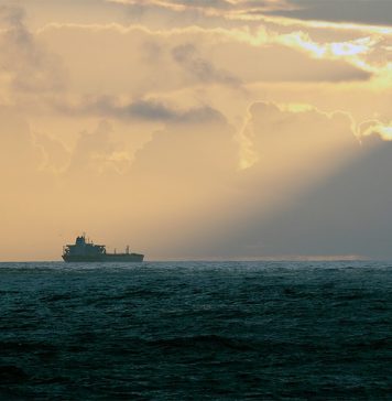 Пираты захватили в заложники российско-украинских моряков в Гвинейском заливе